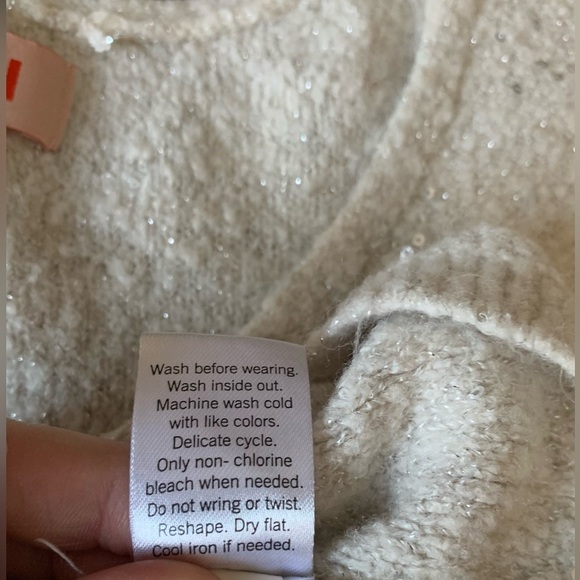 Evri Women’s Ivory Plus Size V-Neck Pullover Sequined Sweater; Size 3X - Picture 7 of 13